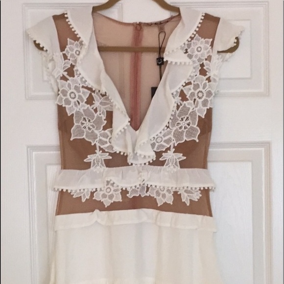 For Love And Lemons Dresses & Skirts - Beautiful For Love and Lemons Dress Size Small